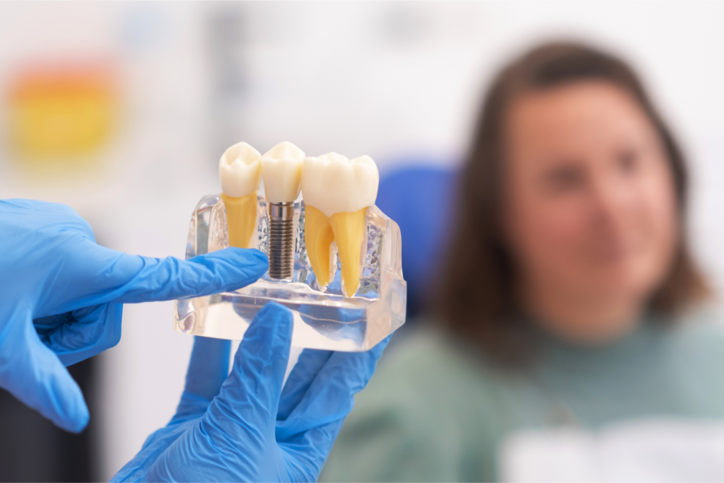 Foto und Video 24 Implantat